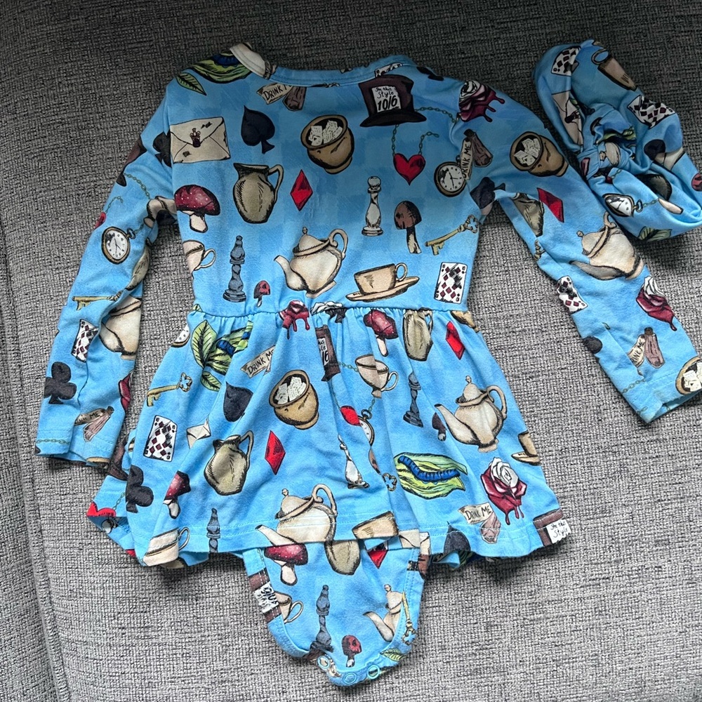 Little Crowns & Capes, Alice in Wonderland,Baby Dress w/headband 6-12 M, Bamboo - Picture 3 of 6
